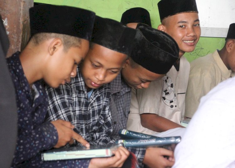 Al-Qur’an Baru untuk Santri Nurul Quran Patuk Gunung Kidul