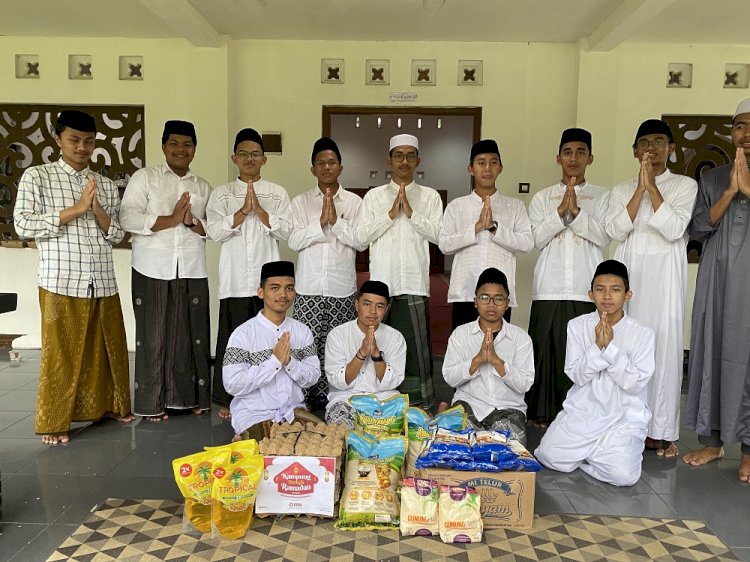 Penyaluran Sedekah Pangan Untuk Santri Penghafal Quran Di Pedalaman Bogor